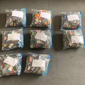 Legos 8 Bags of Legos! In total weighs 18.625 lbs!